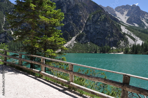 Fototapeta Naklejka Na Ścianę i Meble -  Lago di Braies - Bolzano