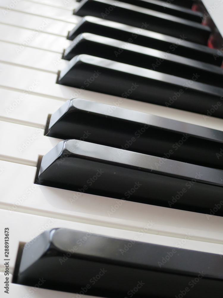 Touches piano Touches piano