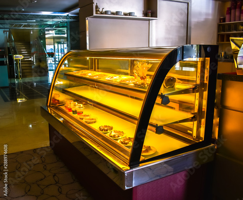 Food display warmer of bake and pastry