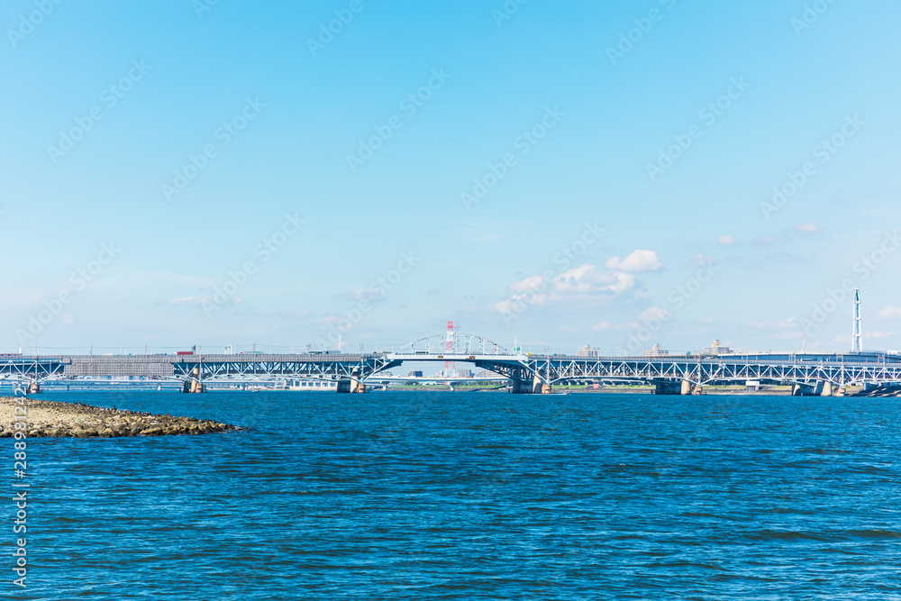 (東京都ｰ都市風景)若洲海浜公園から望む荒川湾岸橋側の風景１