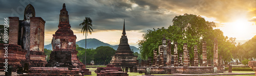 Photography view of wat mahathat sukhothai historical park thailand