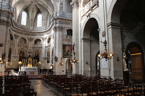 Photography saint-paul-saint-louis church in paris (france)
