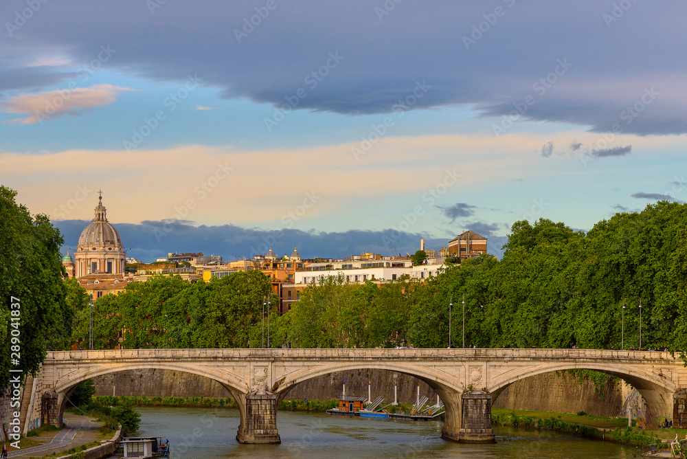 Obraz premium Amazing landscape with Rome, Italy with sunset light.