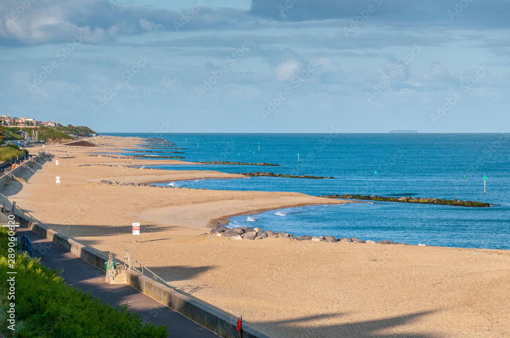 Fototapeta premium Golden sands on the Clacton on Sea shoreline