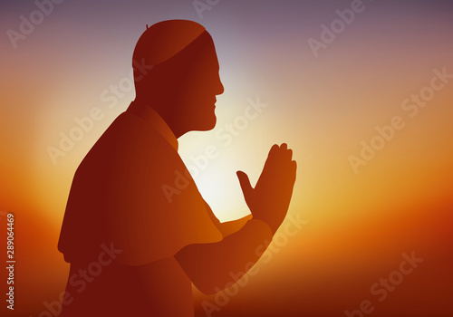 Symbole de la religion catholique avec un pape qui prie et communie devant ses fidèles, en tenant ses mains jointes.