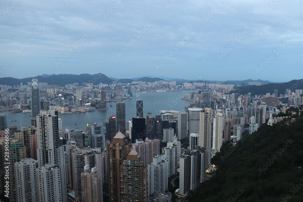 Panorama urbain et baie de Hong Kong	