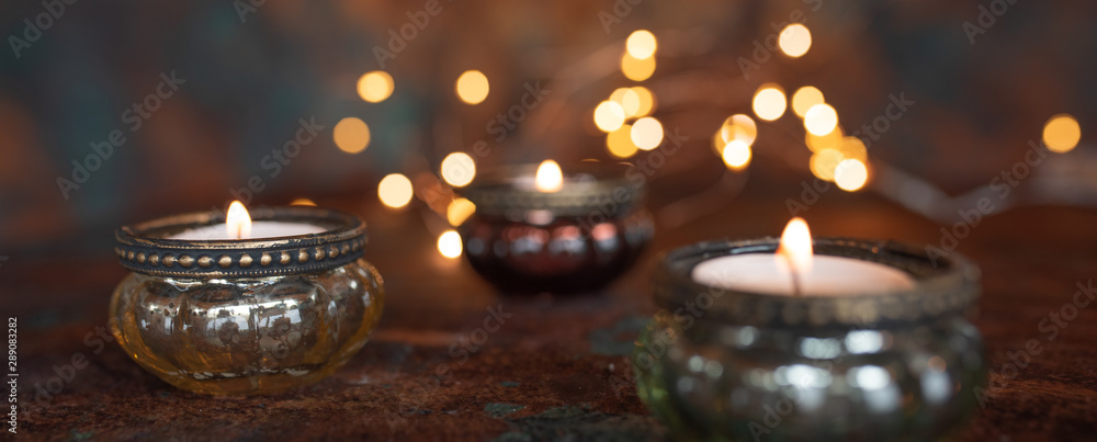 Atmospheric christmas candlelight Atmospheric christmas candlelight