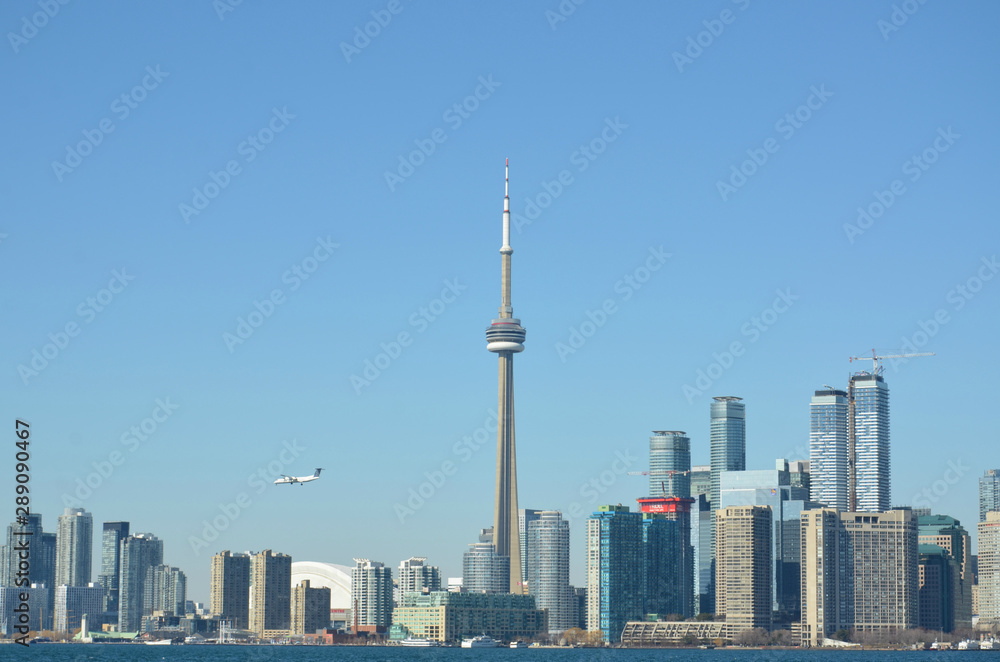 Obraz premium Toronto on a sunny winter day 