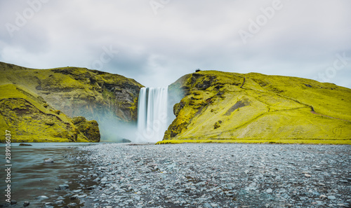 Tableau sur toile skogafoss waterfall iceland 2