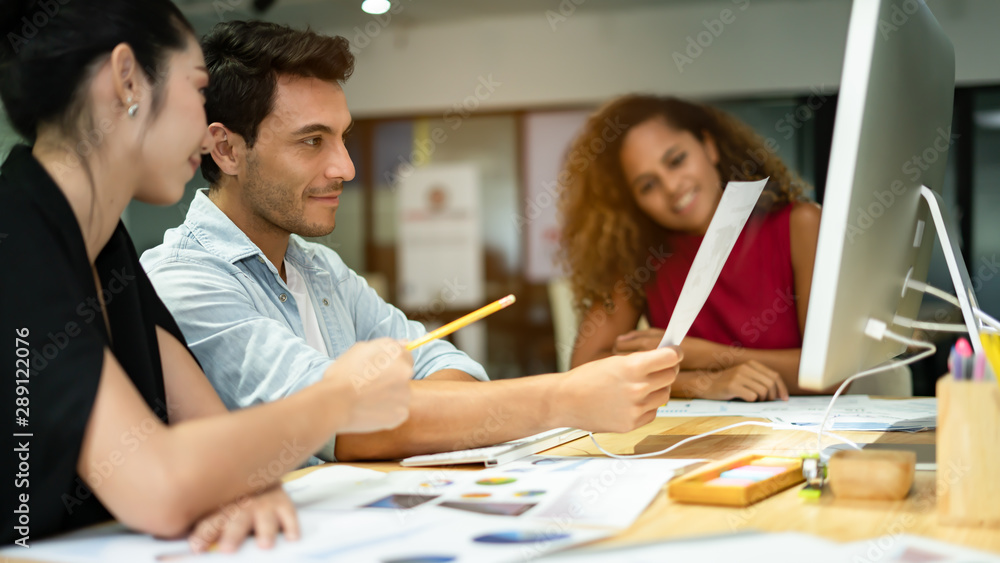 Fototapeta premium Planning, risk and Strategy in business.Business People meeting Planning Strategy Analysis Concept.Executive business people team brainstorming on meeting to conference planning investment project.