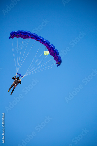 Parachutiste en action