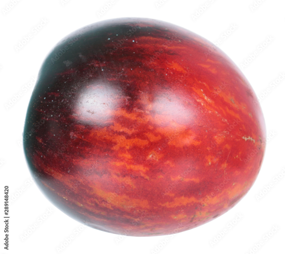 Obraz premium Fresh ripe black tomato isolated on white background