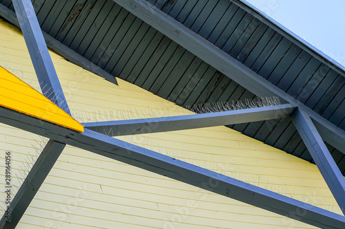 protection of roof wooden structures against bird landing photo