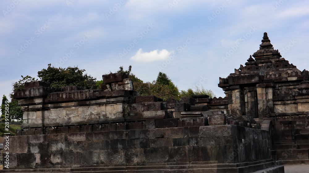 temple in angkor thailand