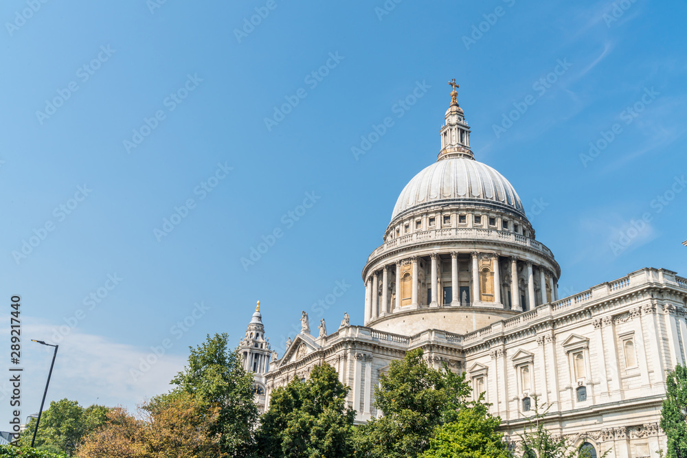 St. Paul's Cathedral church in London.