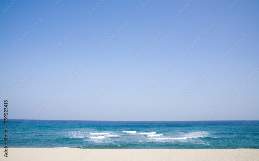 Jeongdongjin beach is a famous sightseeing spot in Gangwon-do, Korea. Jeongdongjin beach is a famous sightseeing spot in Gangwon-do, Korea.