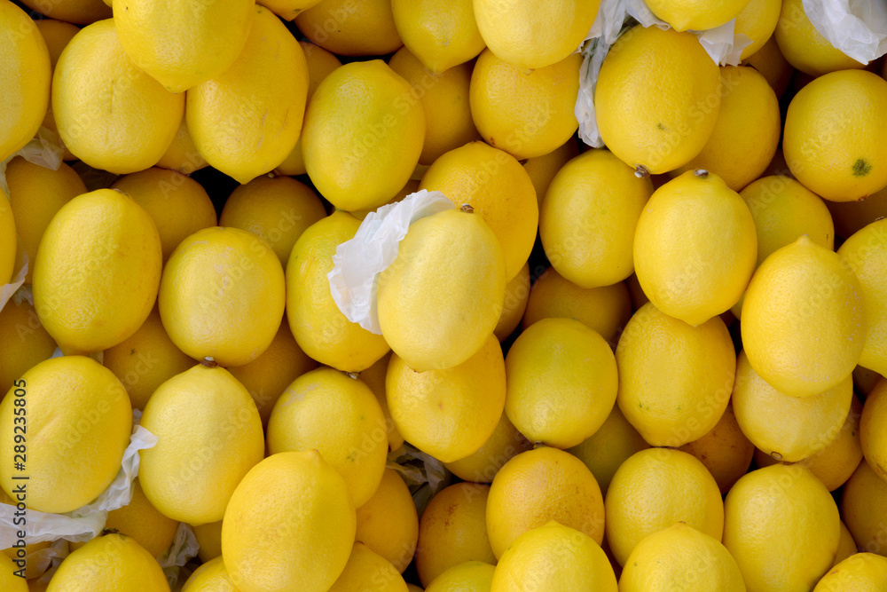 fresh and organic lemons in the market