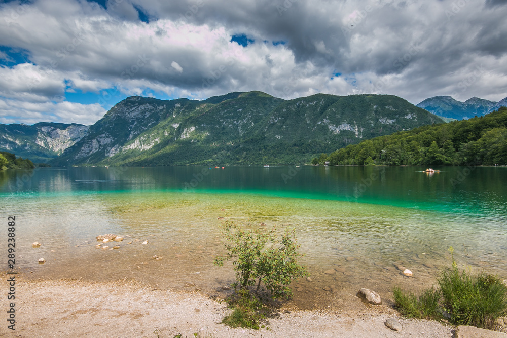 Fantastico lago alpino in Slovenia