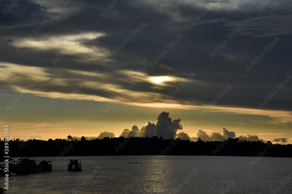 Naklejka premium Sunset