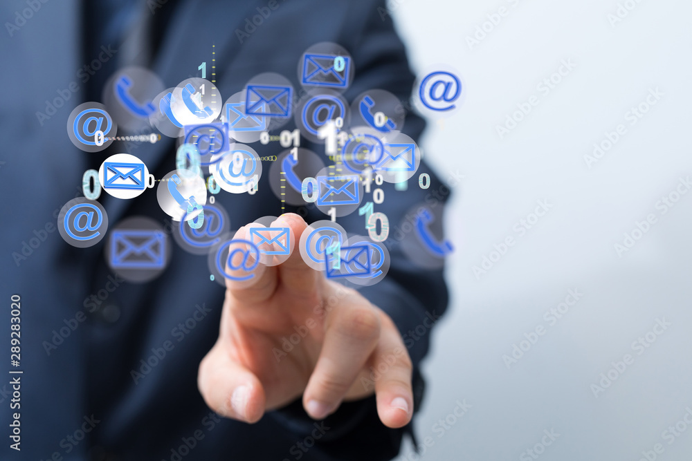 © vegefox.com - Mail Communication Connection message to mailing