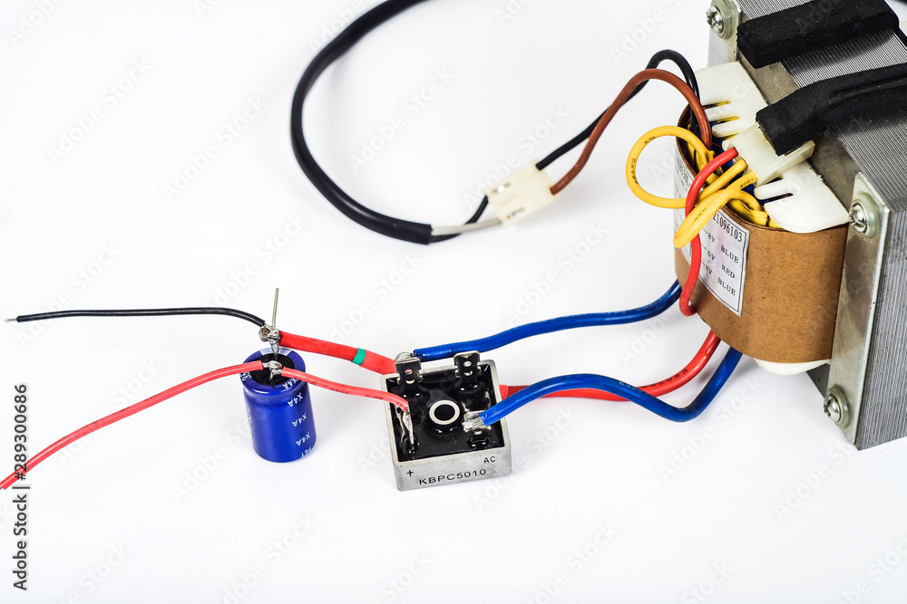 Tranfromer AC power to DC power with diode bridge and capacitor . Tranfromer AC power to DC power with diode bridge and capacitor .