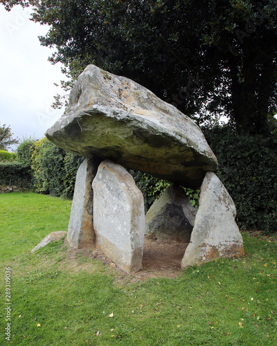 Billede på lærred Carreg Coetan neolithic burial chamber