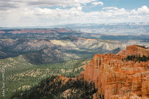 Rainbow Point open landscape at Bryce Canyon National Park