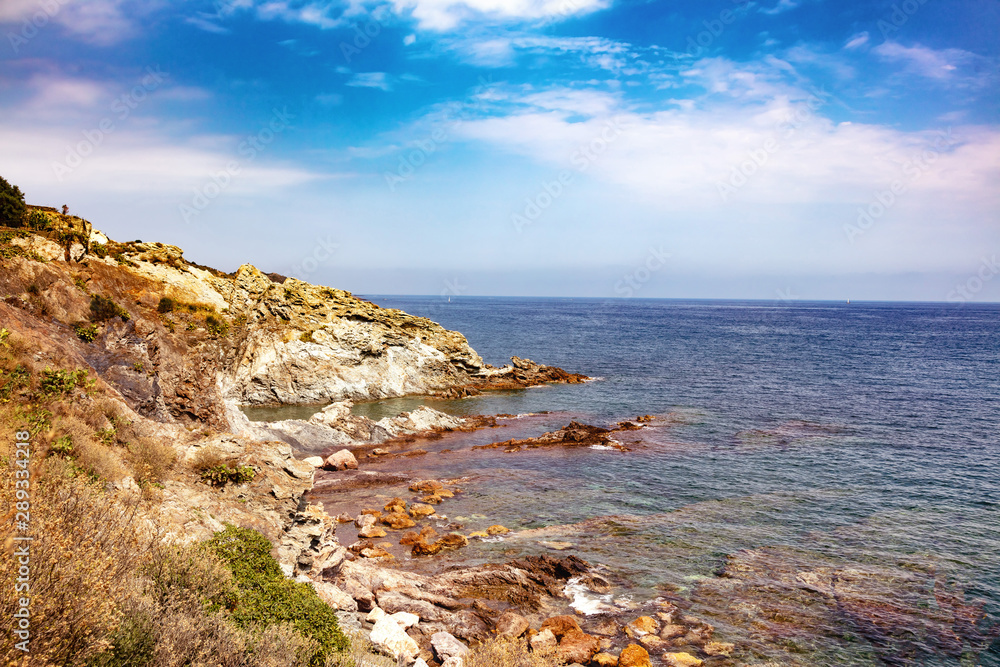 Naklejka premium Seaside of Banyuls-sur-Mer, Pyrenees-Orientales, Catalonia, Languedoc-Roussillon, France