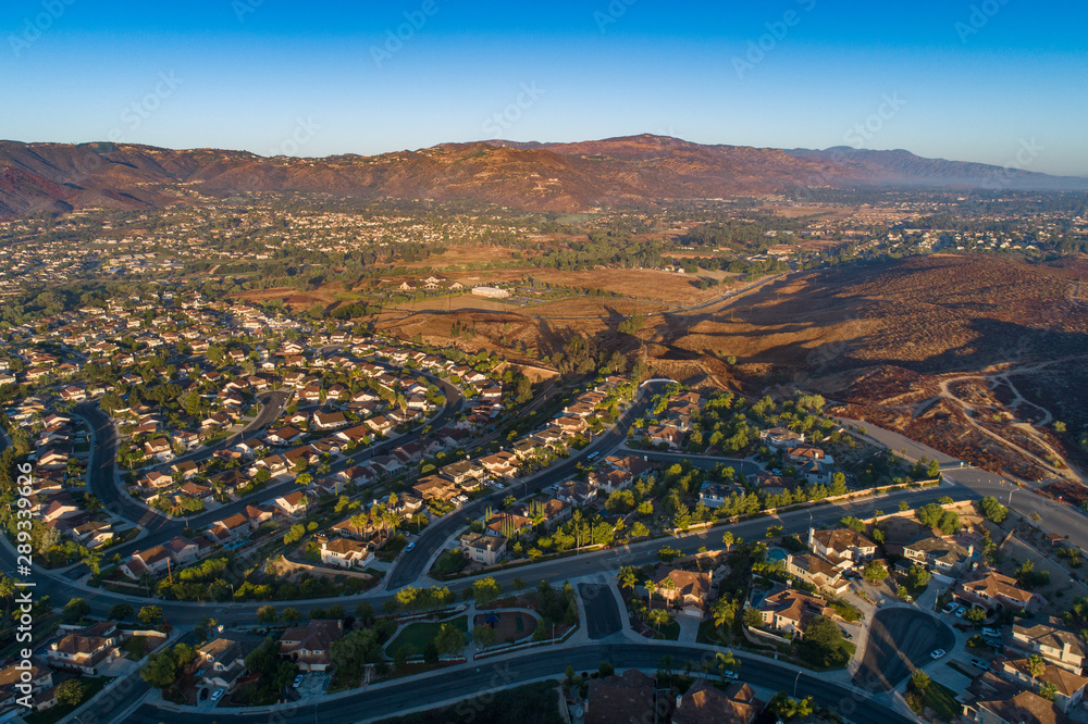 Fototapeta premium aerial photo of residential homes in california 