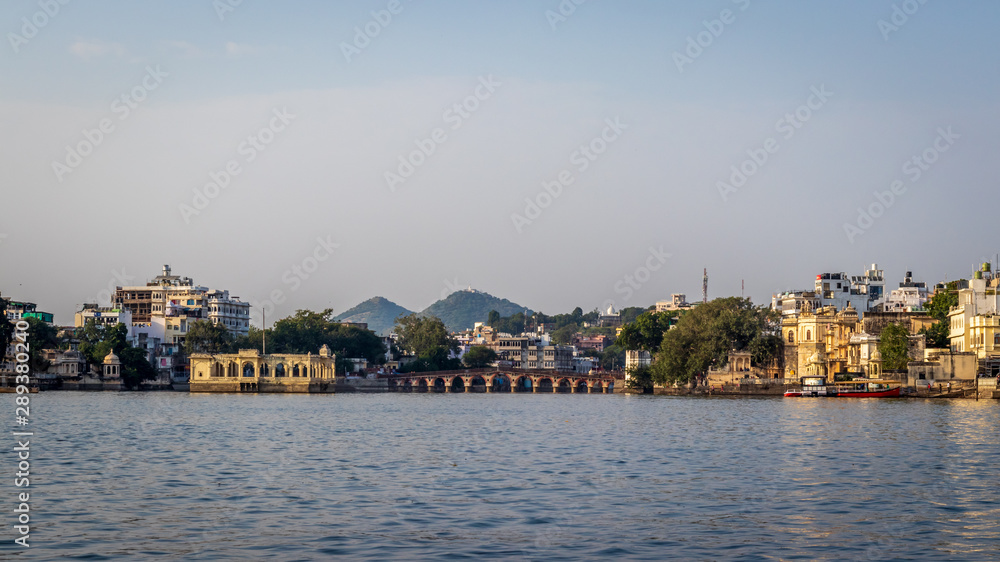 Udaipur's lake and its sublim palace