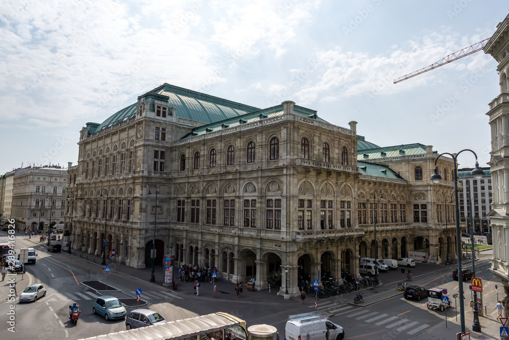 Obraz premium vienna opera house