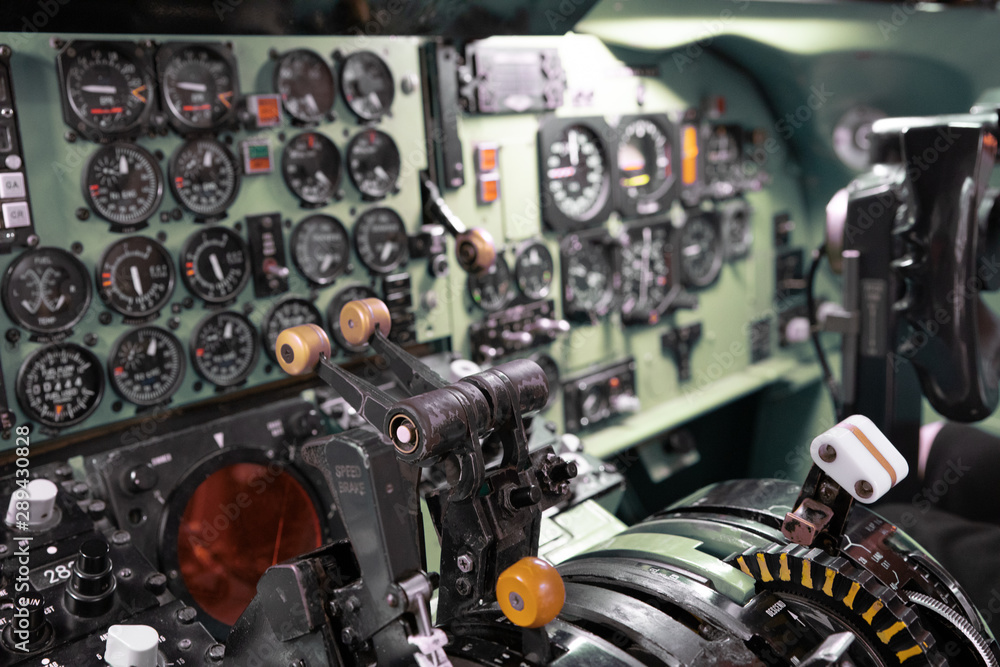Fototapeta premium コックピット / 飛行機 / 戦闘機 / cockpit