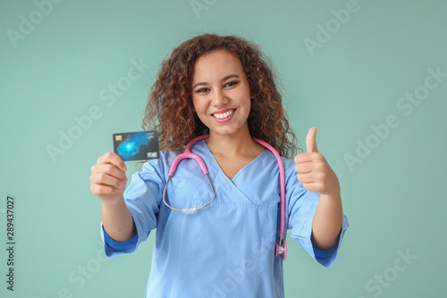 African-American doctor wit...