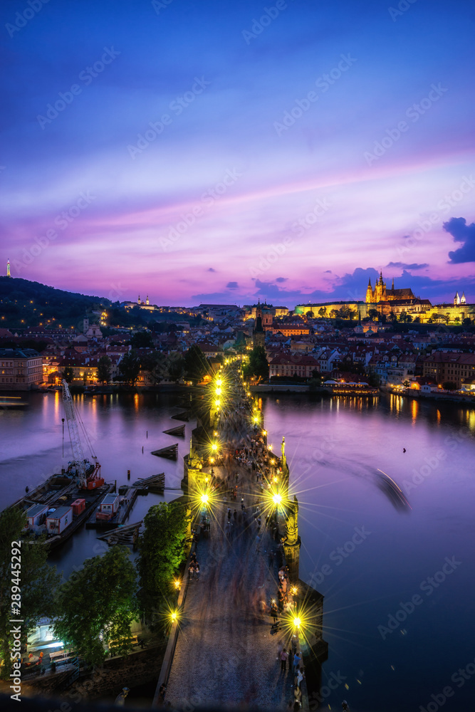 Fototapeta premium charles bridge and prague castle view