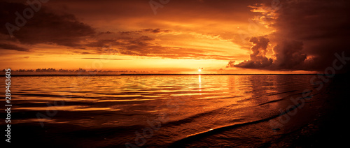 Sonnenuntergang an der Nordsee in Esbjerg, Dänemark