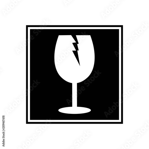 fragile logo vector