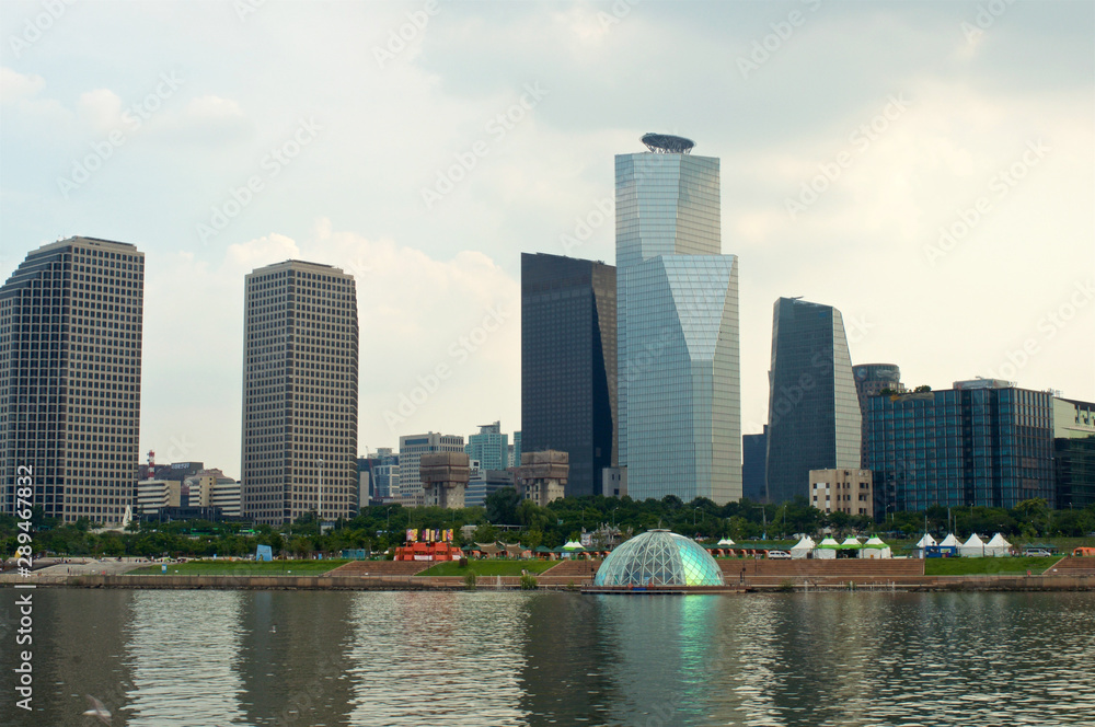 View to Yeoeuido buildings from the Hang river
