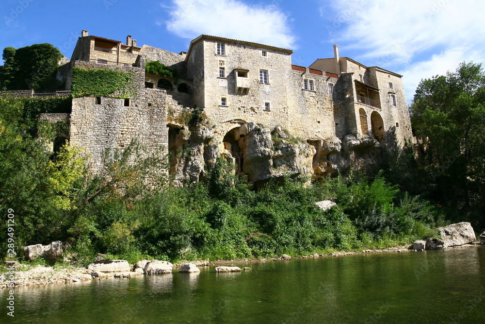 Montclus, village médiéval dans le Gard en France