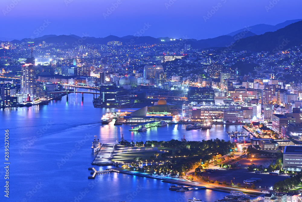 鍋冠山展望台から眺める長崎の夜景