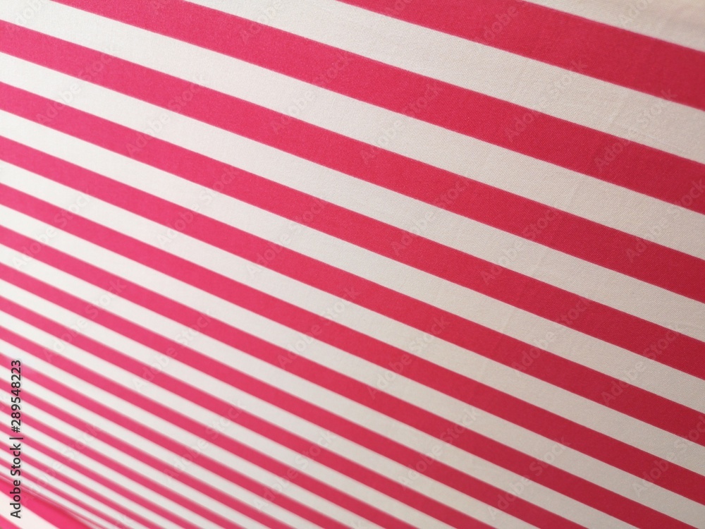 red and white diagonal lines with a gray frame around the perimeter of the sheet red and white diagonal lines with a gray frame around the perimeter of the sheet