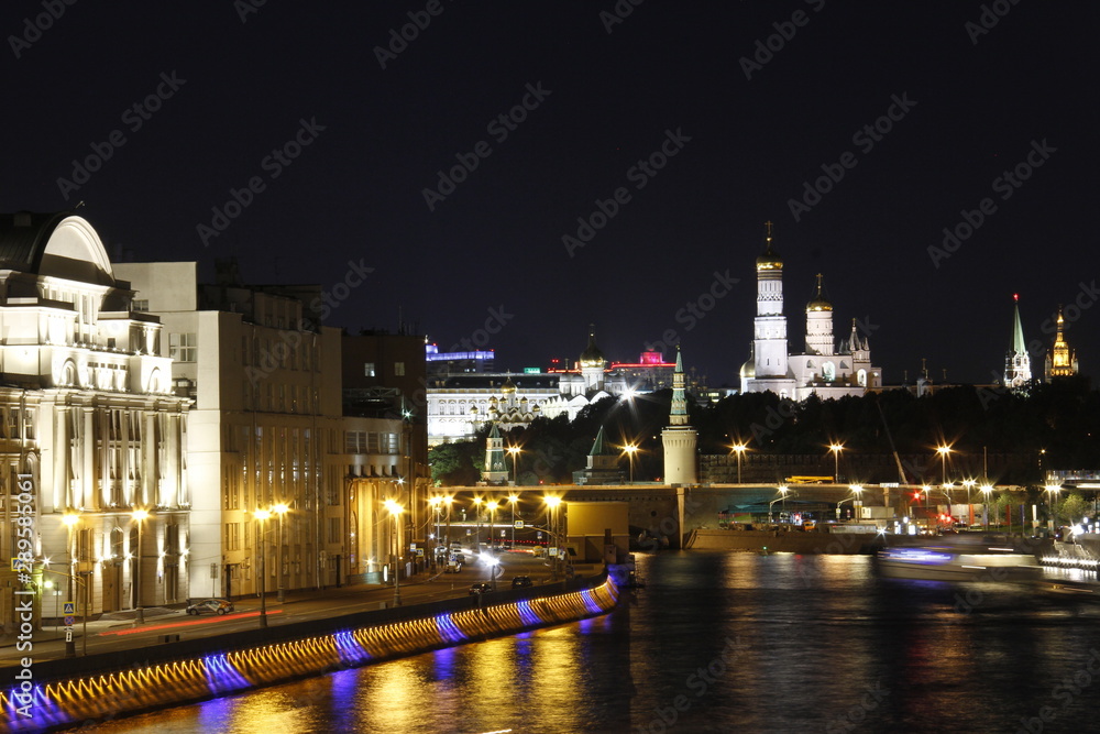 Moscow lights. Kremlin embankment
