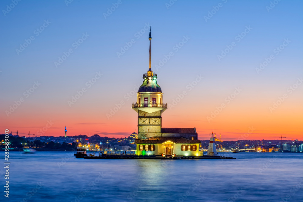 Maiden's Tower in istanbul, Turkey (KIZ KULESI - USKUDAR)