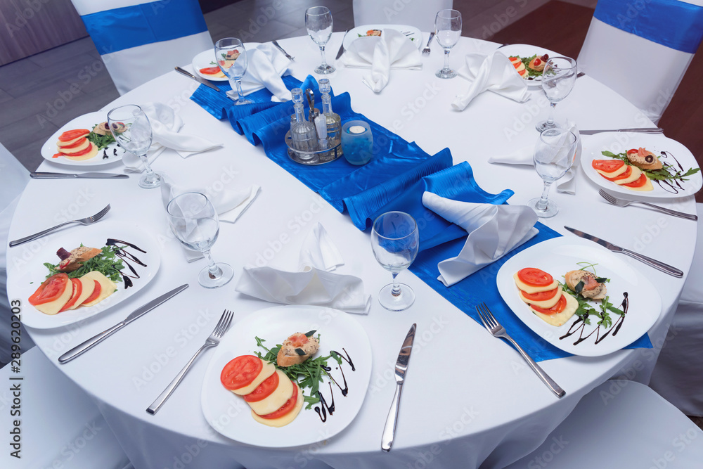Dinner setup online