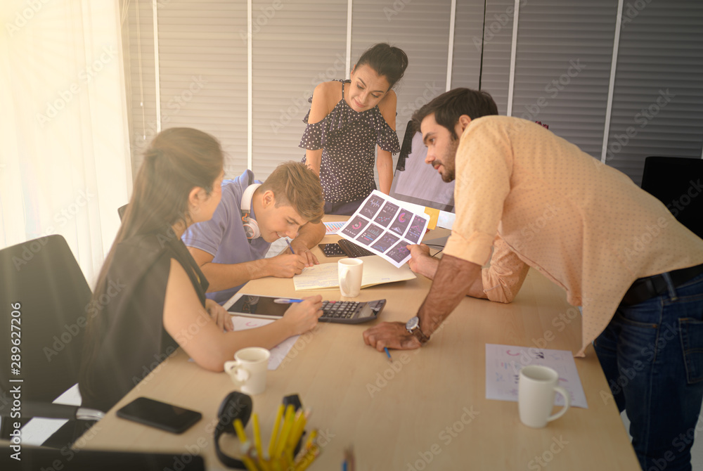 Plan a meeting job. In planning meetings. Presenting the plan at a meeting. Put forward a plan at the meeting. Plan a meeting job. In planning meetings. Presenting the plan at a meeting. Put forward a plan at the meeting.