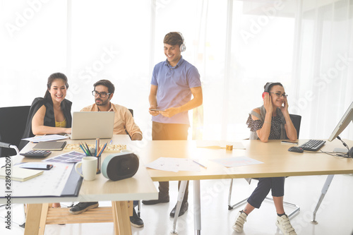 Plan a meeting job. In planning meetings. Presenting the plan at a meeting. Put forward a plan at the meeting.