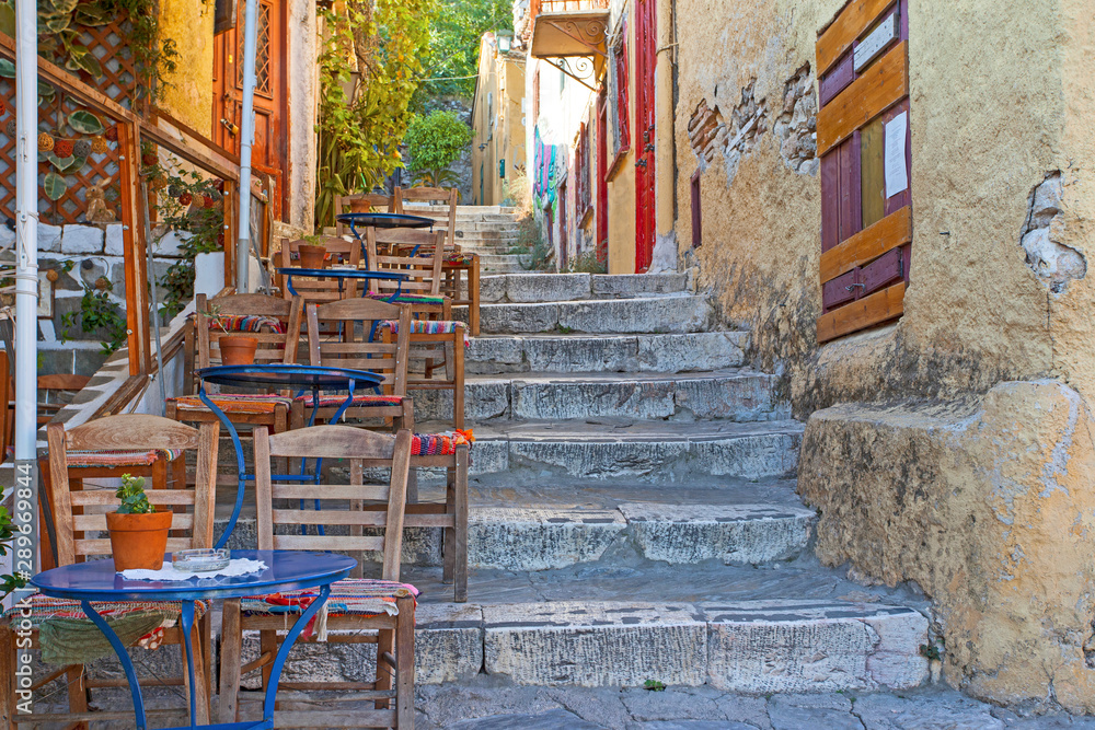 Fototapeta Ulica kawiarni w centralnej starożytnej części Aten; Grecja