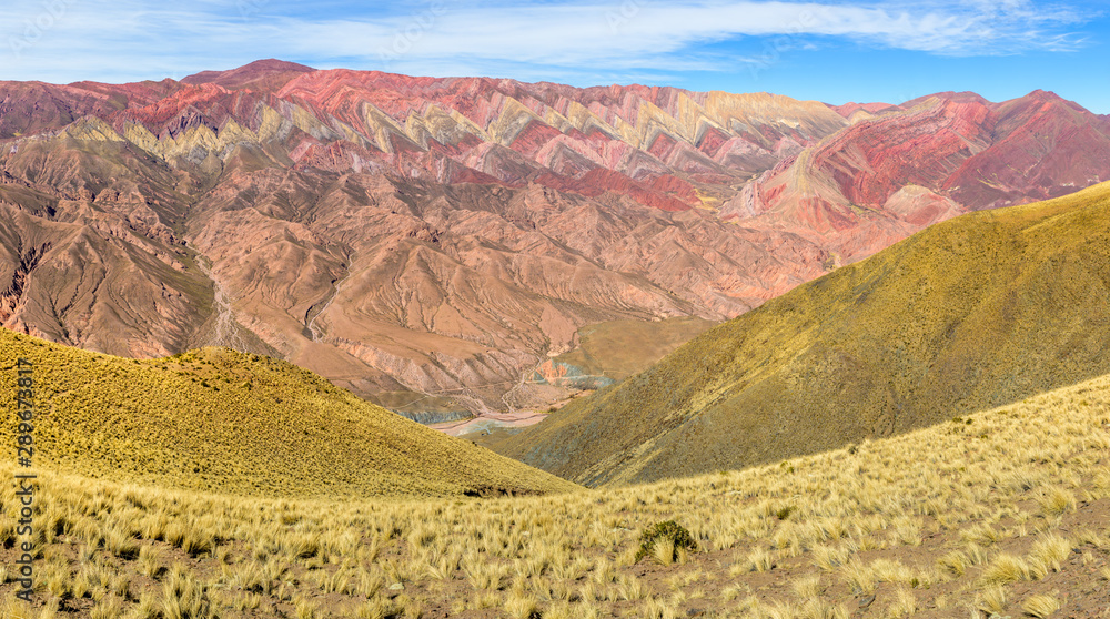 Serranía de Hornocal - Cerro de 14 Colores (The Mountains of 14 colors ...
