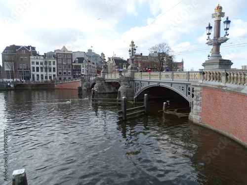 puente blawbrug amsterdam  holanda paises bajos  photo