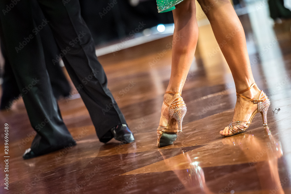 Fototapeta premium feet pair dancers latino dancing competition