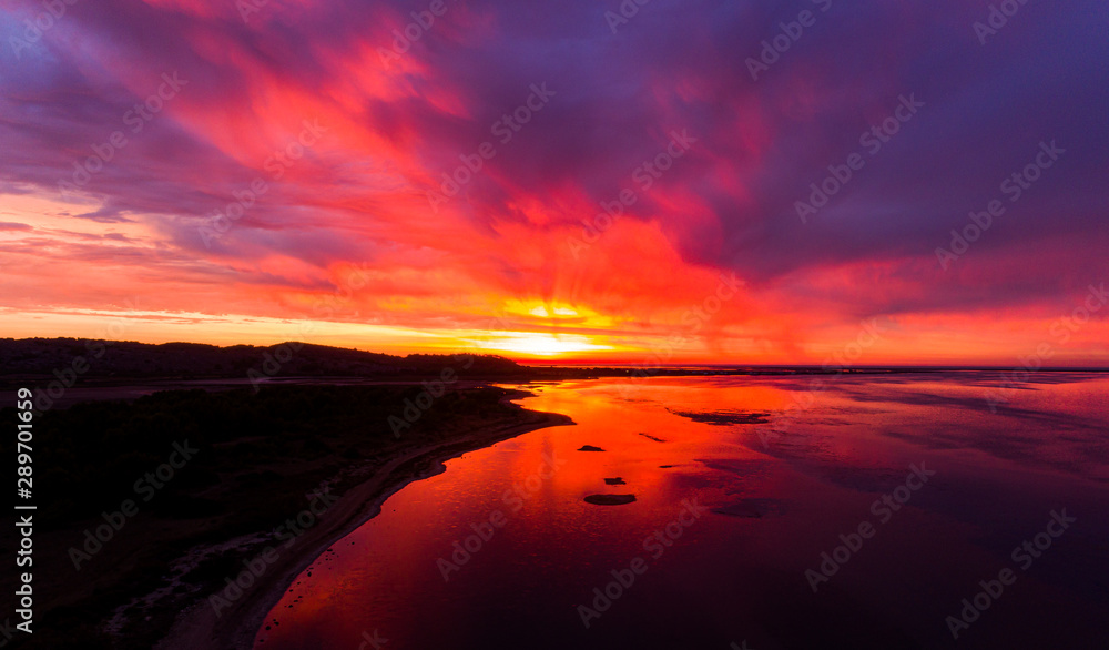Fototapeta premium Lever de soleil Gruissan